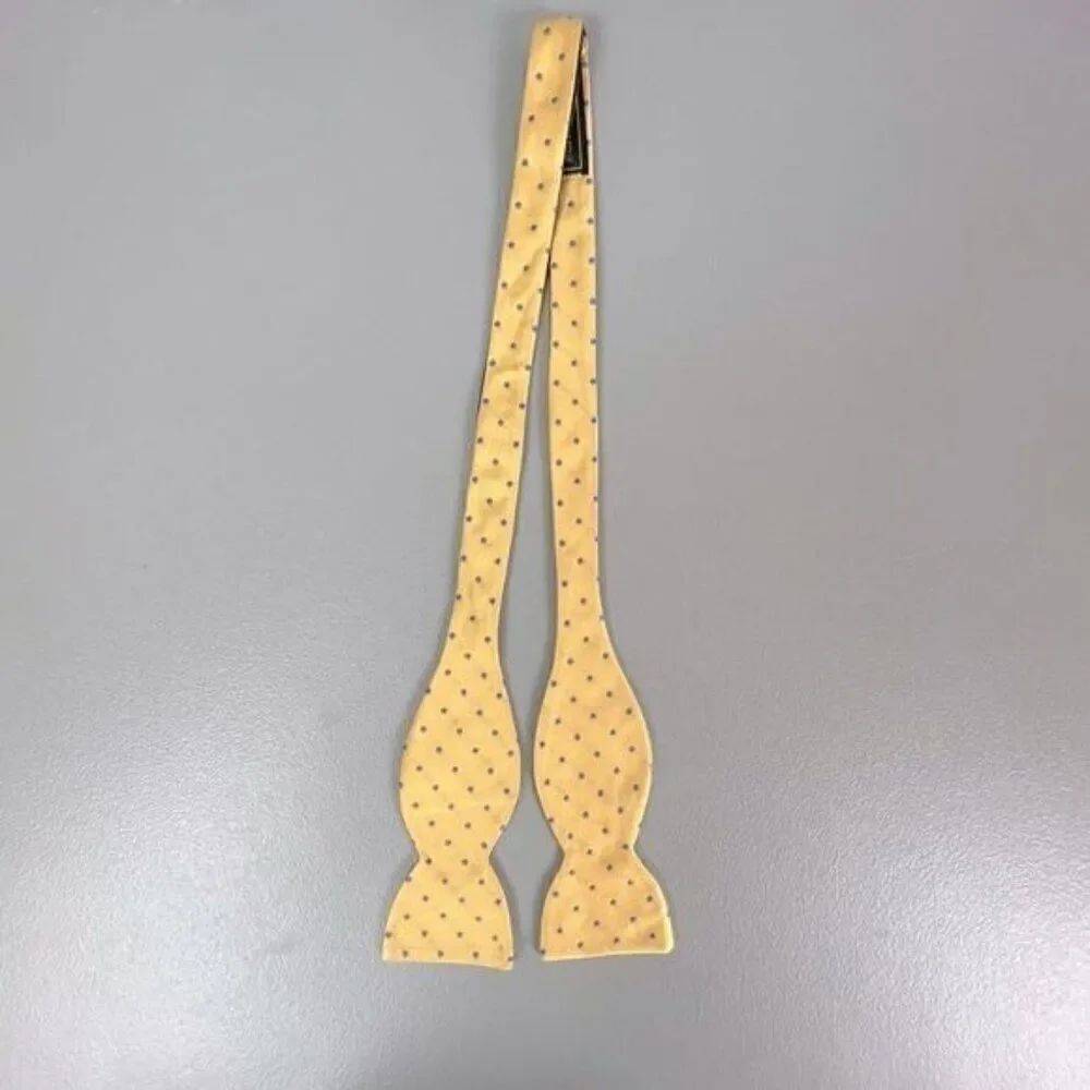 MARK PENDLETON MENS BOW TIE YELLOW WITH BLUE DOTS ADJUSTABLE